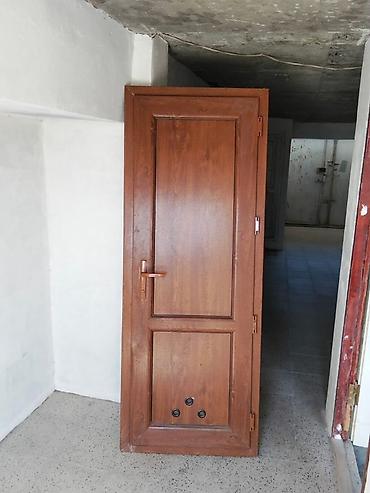 batinka kişi: Plastik qapi 2eded 184/68sm 100azn biri qiymet sondur Bileceri 6420 — 1