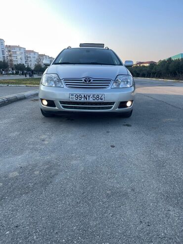 şevralet maşın: Toyota Corolla: 1.4 l | 2005 il Universal