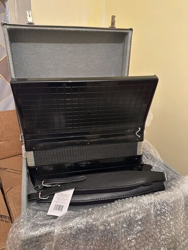 Аккордеоны: Продаю Германский Аккордеон Вельтмейстер метеор Вельтмейстер кордал at lalafo.kg — 12 Аккордеоны: Продаю Германский Аккордеон Вельтмейстер метеор Вельтмейстер кордал — 12