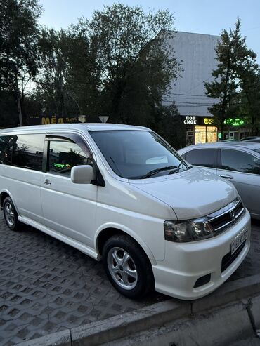 срочно продать машину: Honda Stepwgn: 2004 г., 0.2 - engine capacity л, Автомат, Бензин