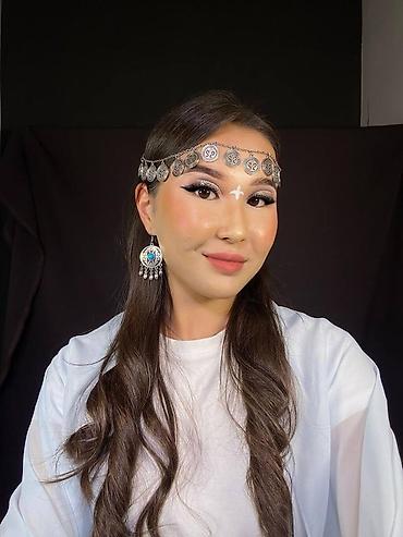 Красота и здоровье: Салон красоты “CB” beauty company предлагает услуги: - окрашивание — 9