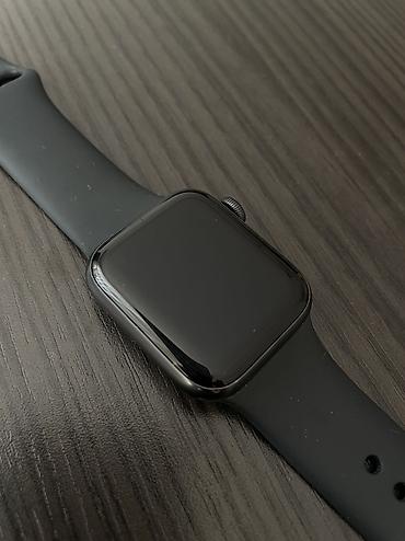 apple watch adapter: Apple Watch Series 5 40 mm (qara) – silikon Sport Band ilə — 6