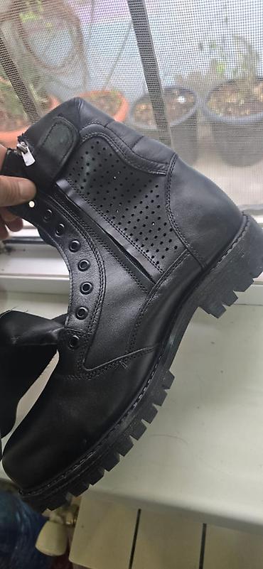 Botinkalar: Təzədir. Qara rəngdədir . İstifadə etmədiyim üçün satıram. 2 letni, 2 — 5