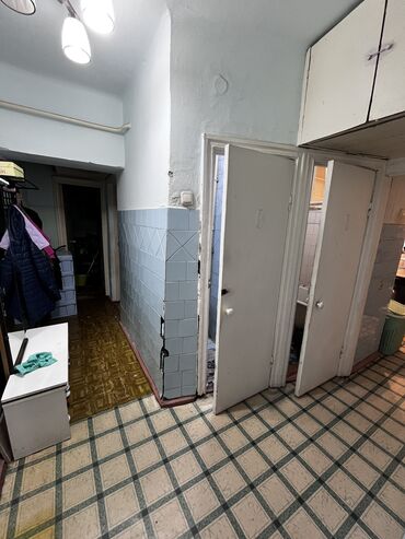 сдаю дом без хозяина бишкек: 3 комнаты, 63 м², Индивидуалка, 1 этаж, Старый ремонт