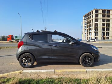 купить машину матиз автомат: Chevrolet Spark: 2019 г., 1 л, Вариатор, Бензин, Хэтчбэк