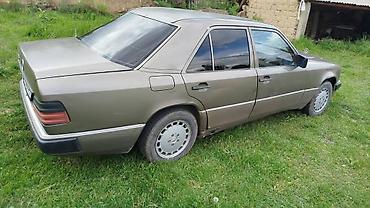 ауди 80 кватро: Mercedes-Benz W124: 1987 г., 2 л, Механика, Бензин, Седан — 3