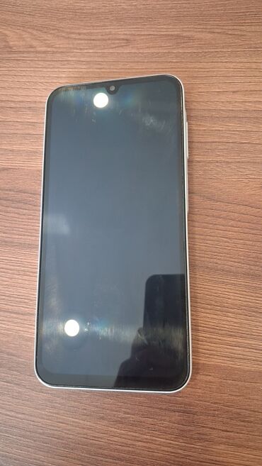 ipad 10.2 qiymeti: Samsung Galaxy A15, 128 ГБ, цвет - Белый, Сенсорный, Отпечаток пальца, Две SIM карты