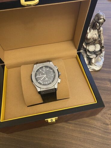 Qol saatı, Hublot, rəng - Qara
