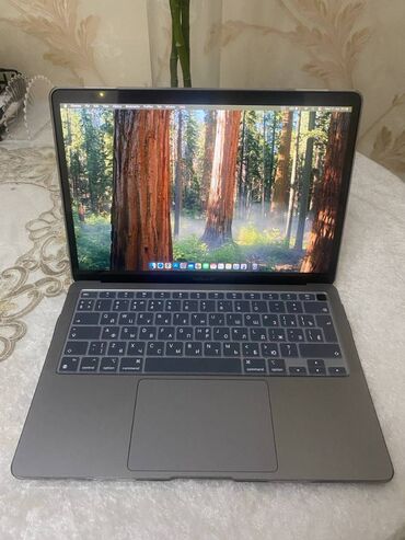Аудиотехника: Apple MacBook, 13.5 ", Apple M1, 256 ГБ