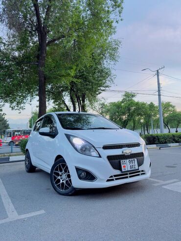 shevrole spark: Chevrolet Spark: 2016 г., 1 л, Автомат, Газ, Хэтчбэк