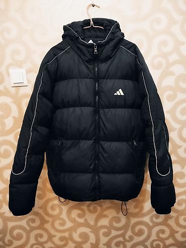 адидас бомбер: Пуховик Adidas, мужской/унисекс, черный. - Теплый стеганый пуховик с — 1