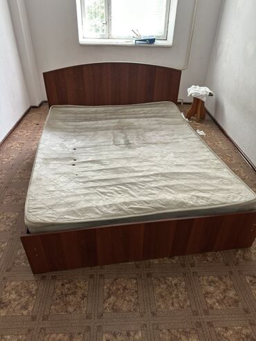 дерево мебель: Кровать, 2 шкафа 1 уголок. Срочно, цена за ВСЕ, просто приезжайте и