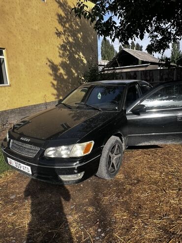 Продажа авто: Toyota Camry: 1999 г., 2.2 л, Автомат, Бензин, Седан