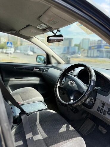 Toyota: Toyota Ipsum: 2003 г., 2.4 л, Автомат, Газ, Минивэн — 9