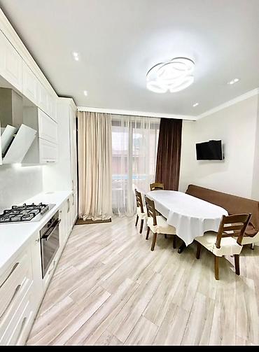 Долгосрочная аренда домов: 250 м², 7 комнат, Бассейн — 10