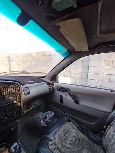 Volkswagen: Volkswagen Passat: 1990 г., 1.8 л, Механика, Бензин, Седан — 8