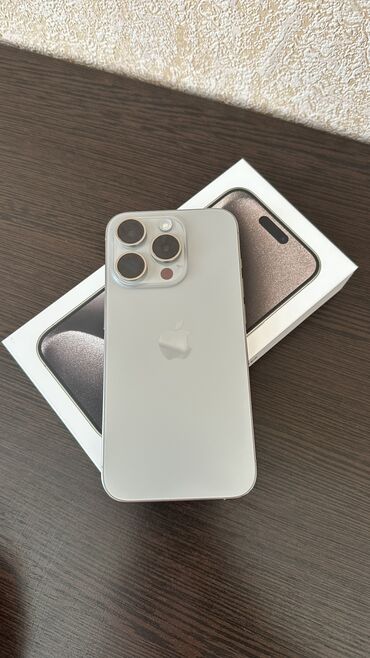 Apple iPhone: IPhone 15 Pro, Б/у, 128 ГБ, Natural Titanium, Защитное стекло, Чехол, Кабель, 100 %