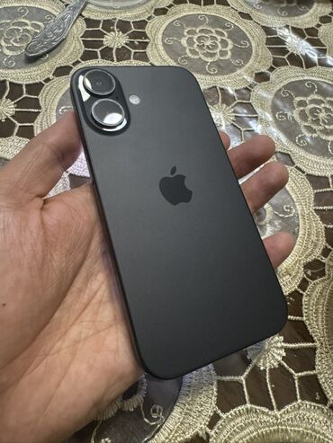 телефон ош бу: IPhone 16, Б/у, 128 ГБ, Черный, Чехол, Кабель, Коробка, 95 %