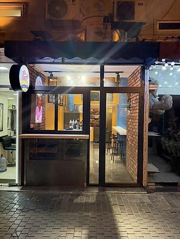 kafe resdaran: Hazır bizness kimi satılır– şəhərin mərkəzində, targovuya yaxın — 1
