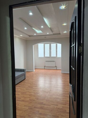 долгосрочные квартиры в бишкеке: 2 комнаты, 66 м², 106 серия улучшенная, 7 этаж, Косметический ремонт