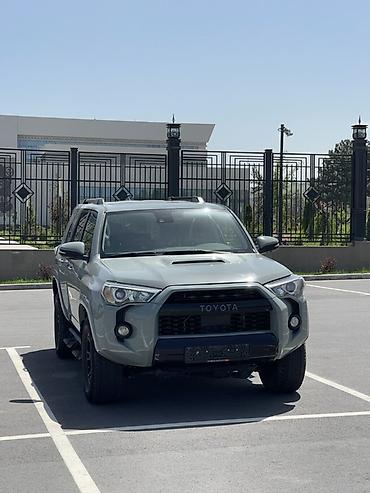 залить бетон: Toyota 4Runner: 2023 г., 4 л, Автомат, Бензин, Внедорожник — 1