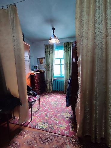 продаю дом с участком кызыл аскер: 3 комнаты, 70 м², 6 соток, Бишкек, Кызыл Аскер Собственник — 4