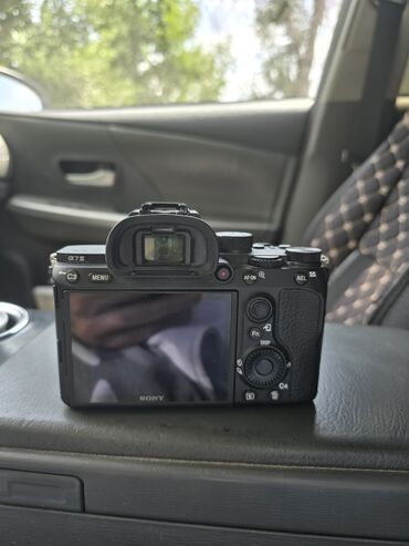 зарядка для фотоаппарата: Продаю фотоаппарат Sony a7¡¡¡ с объективом 24/70 f4.0 использовался