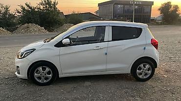 spark premier: Chevrolet Spark: 2018 г., 1 л, Автомат, Бензин, Хэтчбэк — 4