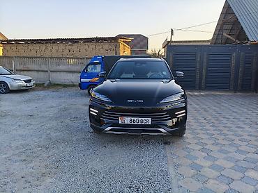 китайский жип: BYD Song Plus: 2023 г., 1.5 л, Вариатор, Гибрид, Кроссовер — 1