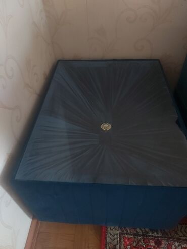 Kreslolar: İşlənmiş, Kreslo-oturacaq, Parça, Çatdırılma yoxdur — 8