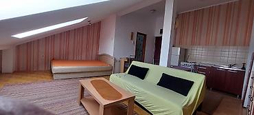 kuca na prodaju negotin: Prodajem stan 38m2, salonskog tipa, Centar-kej. Stan je odmah useljiv — 6