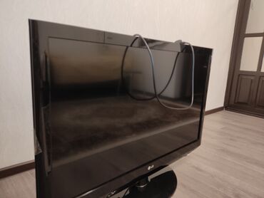 телевизор с плоских экраном: Срочно продаю телевизо LG 42 диагональ. Состояние отличное без