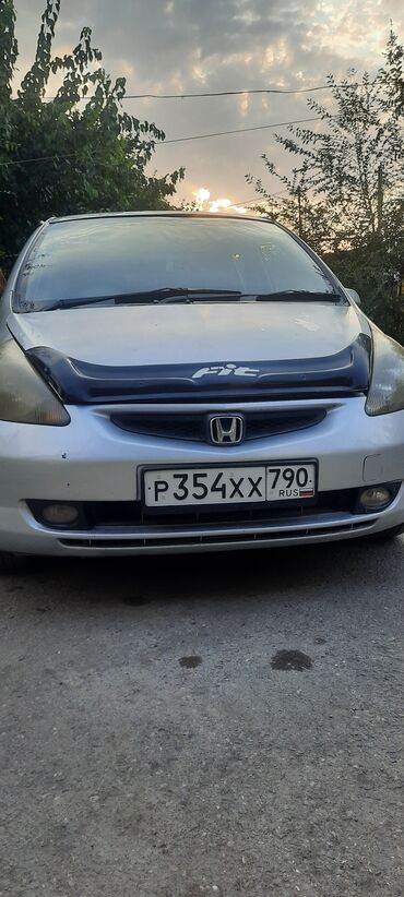 вариант на фит: Honda Fit: 2002 г., 1.3 л, Автомат, Бензин, Хэтчбэк