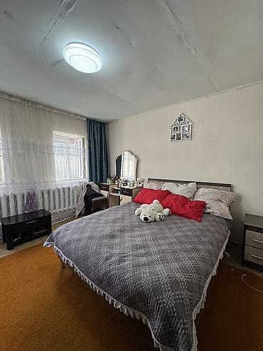 Продажа коттеджей и домов: ✨Продаётся дом в с. Сокулук✨ 🏡Характеристики: • Участок - 15 соток • at lalafo.kg — 2 Продажа коттеджей и домов: ✨Продаётся дом в с. Сокулук✨ 🏡Характеристики: • Участок - 15 соток • — 2