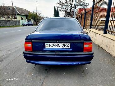 mercedes s class 220: Opel Vectra A sedan - Kuzov: 4 qapılı sedan, tünd mavi rəng - — 2