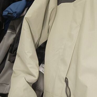 Куртки: Новинка! Куртка с капюшоном.Ткань водо-грязеоталкивающая. Подойдёт — 7