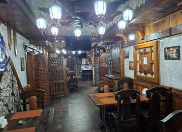 аренда помещений под разливное пиво: Qarayev metrosundan bir neçə dəqiqə aralı 300 kv Terrasdı pub restoran