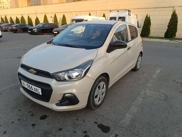 продажа авто нива: Chevrolet Spark: 2018 г., 1 л, Автомат, Бензин