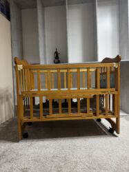 купить бортики на детскую кроватку: Манеж-кровать, Б/у, С комодом, Дерево