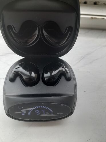 bluetooth qulaq: İşlənmiş Simsiz (Bluetooth) Qulaqcıqlar, rəng - Qara