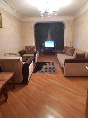 Uzunmüddətli kirayə mənzillər: Qaraev metrosunun yaxınlığında 5 mertebeli binanın 3-cu mərtəbəsində -da lalafo.az — 12 Uzunmüddətli kirayə mənzillər: Qaraev metrosunun yaxınlığında 5 mertebeli binanın 3-cu mərtəbəsində — 12