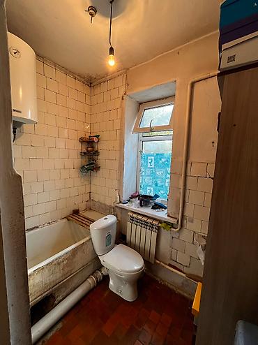 Продажа коттеджей и домов: Срочно продаю дом-котедж, 3спальни, зал, кухня, сан узел(совмещенный) — 9