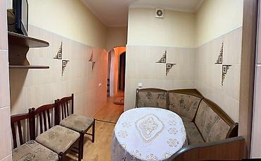 105: 3 комнаты, 60 м², 12 мкр 105 серия, 4 этаж — 4