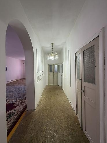 гаражы: 📍 В Сокулуке от трассы 500 м продается дом на участке 7 соток, 70 — 7
