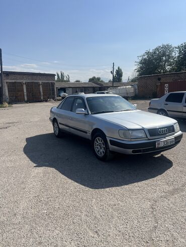 автомобиль купе: Audi 100: 1992 г., 2.3 л, Механика, Газ, Седан
