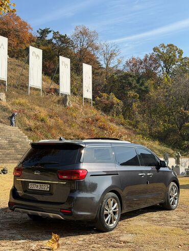 Kia: Kia Carnival: 2019 г., 2.2 л, Автомат, Дизель, Минивэн — 4