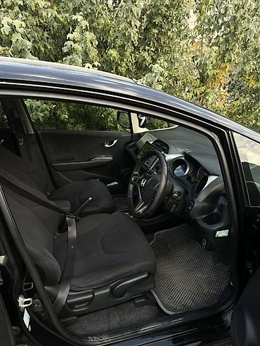 jelly машина: Honda Shuttle: 2013 г., Вариатор, Гибрид, Хэтчбэк — 5