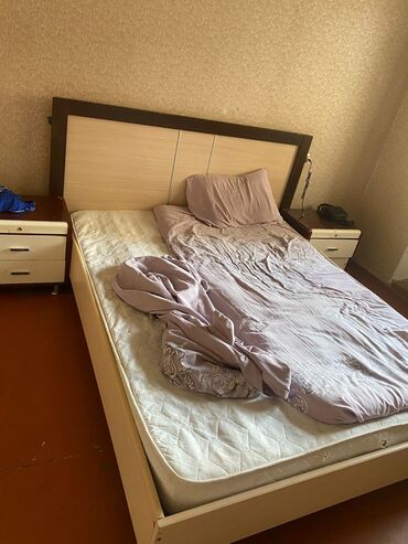 кровать: İkinəfərlik çarpayı, Bazasız, Matras ilə, Siyirməsiz