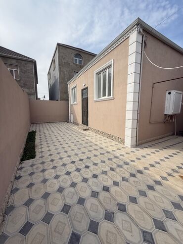 quba qecreş kiraye evler: Binə 3 otaqlı, 90 kv. m, Yeni təmirli
