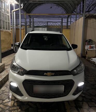 Chevrolet: Chevrolet Spark: 2017 г., 1 л, Вариатор, Бензин, Хэтчбэк